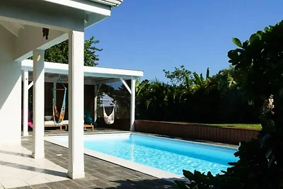 Wohnung nahe Sainte-Anne Strand & Pool