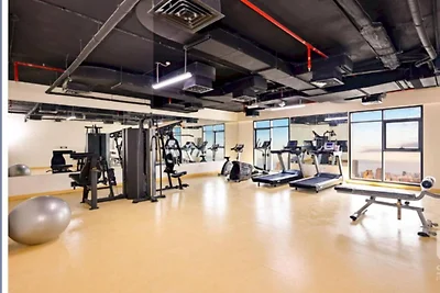 Kurzaufenthalt 1BR mit Fitnessstudio + Pool