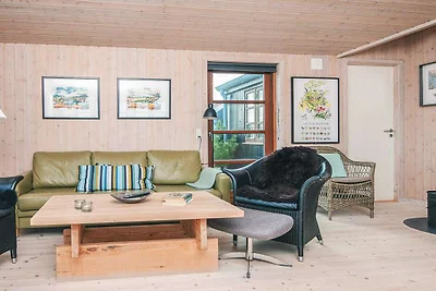 Cozy Retreat by the Sea - By Traum...