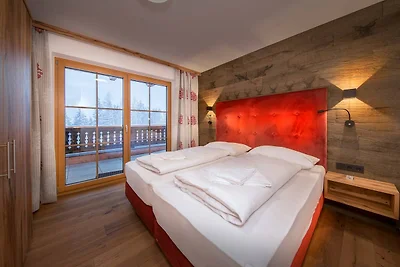 Chalet in Neukirchen bij Skilift & Sauna