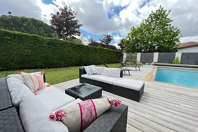 Ferienhaus mit Pool in Balma