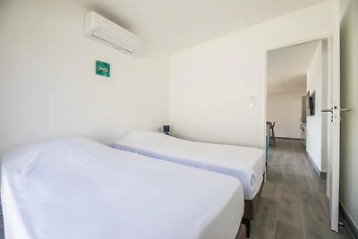 Refugio de Córcega con jardín