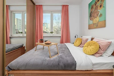 Comfortable Single-Storey House by the Beach