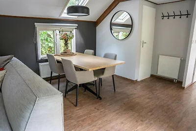 Angenehmes Ferienhaus in Ermelo mit Garten