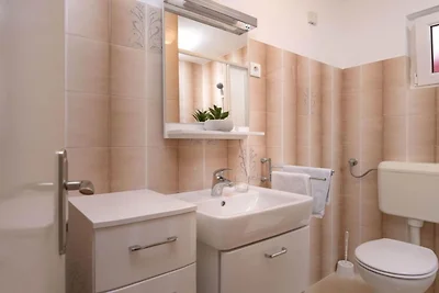 One Bedroom Apartment with Terrace 5