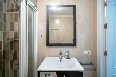 Monolocale a Nerja con Vista Mare e Piscina