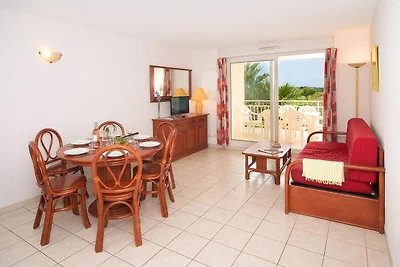 Apartamento junto al campo de golf con...