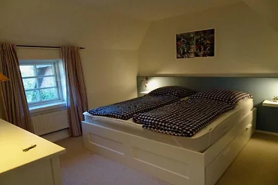 Vakantiehuis in Midlum met zwembad