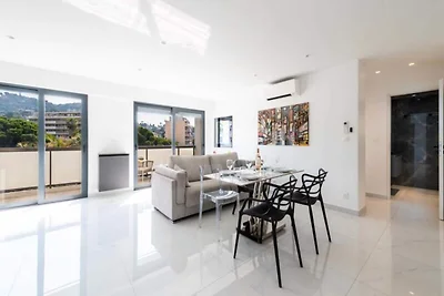 2P Traversant, Centre Cannes, Rue d'Antibes