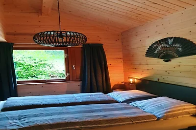 Luxuriöse Waldvilla aus Holz