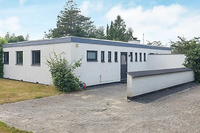 6 Personen Ferienhaus in Væggerløse-By Traum