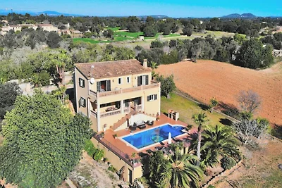 Villa in Cas Concos mit Pool und Garten