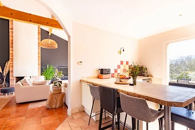 Casa vacanze con piscina a Mondonville