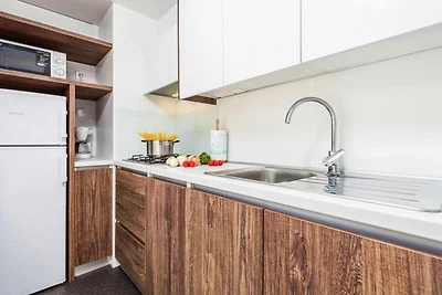 Mobilheim in Novalja am Kiesstrand