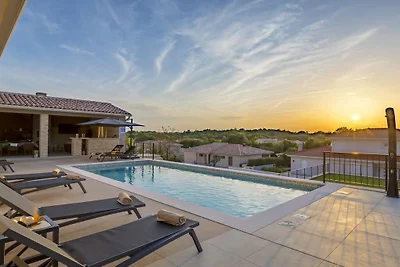 Villa in Labin met zwembad