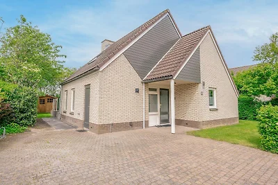 Charmante Villa in der Nähe von Meer und Wald