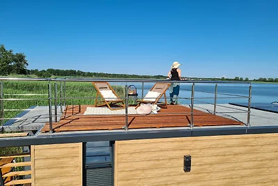 Hausboot in Łazy am Jamno-See