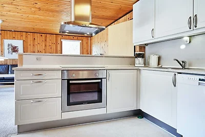 6 osob apartament w Aakirkeby
