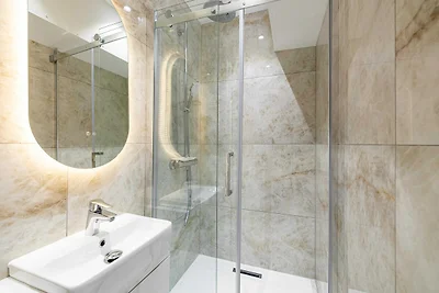 Luxuriöses Apartment 5 Minuten vom Strand und...