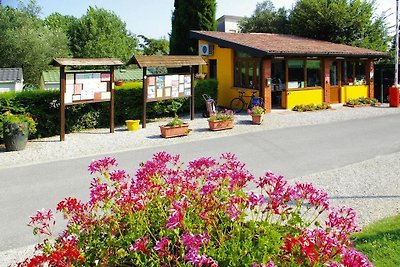 Mobilheim in Moniga del Garda mit Garage