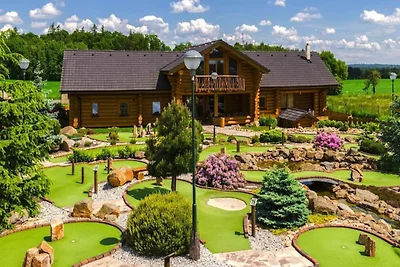 Ferienhaus in Kladno mit privatem Pool