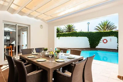 Ferienhaus in Cala'n Bosch mit Pool