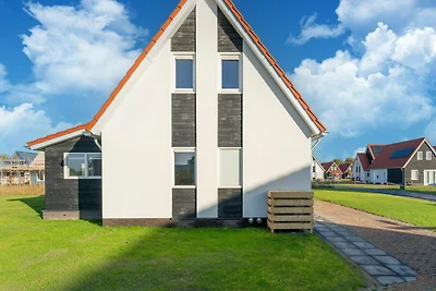 Ferienhaus in Scherpenisse mit Terrasse