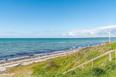 Ritiro tranquillo vicino al mare -- By Traum...