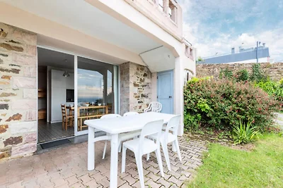 Apartment in Pléneuf-Val-André am Strand