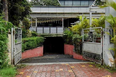 Townhouse Balewadi Stadium Hotel Sarovar