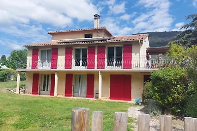 Villa moderna con piscina a Roquebrun