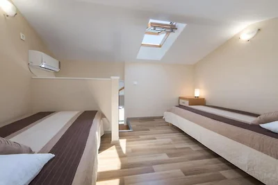 Apartments Nmn - Studio Apartment with Balcon...