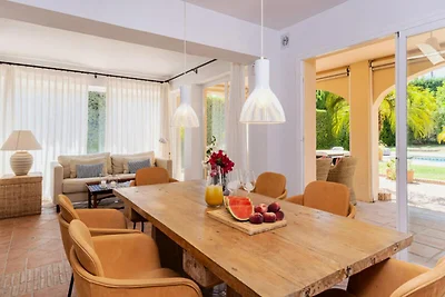 Villa in Los Monteros vlakbij het strand van...