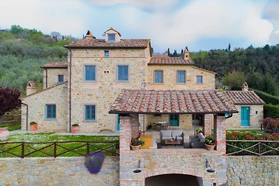 Ferienhaus in Cortona mit Pool und Aussicht