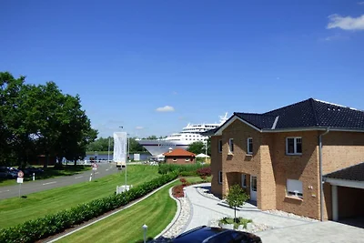 Schiffsdeck, Villa Kanalblick