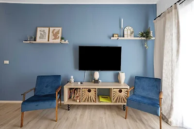 One-Bedroom Apartment With Pool