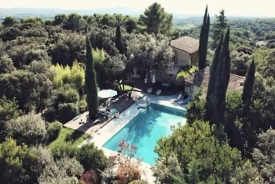 Case e Ville per 10 Persone