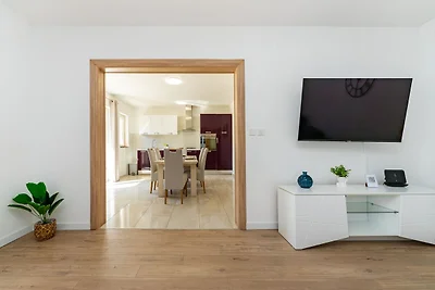 Familienvilla mit Pool in der Nähe des...