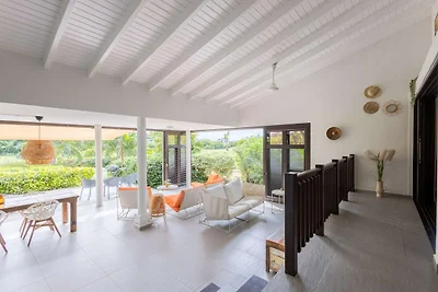 Flach, 10 Minuten zum Strand