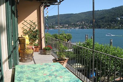 Uniek vakantiehuis in Stresa met een balkon