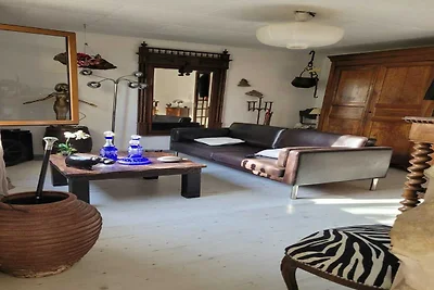 Majestätisches Ferienhaus in Laroque mit...