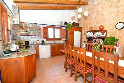 Finca in Ariany mit Schwimmbecken