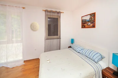 Apartments Barbara with Swimming Pool - Studi...