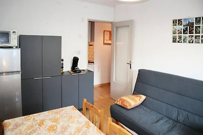 Wohnung in Boussolenc mit direktem Zugang zu ...