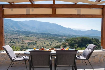 Stylish Villa with Heated Pool, Jacuzzi, Gym ...