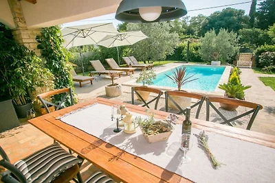 Villa in Tar mit Schwimmbecken