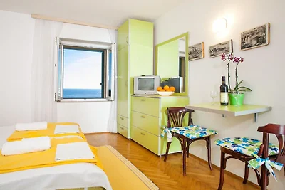 Standard Studio with Shared Balcony 1