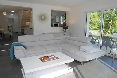 Comfortabel met gedeeltelijk zeezicht,...