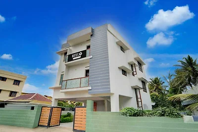 Super Hotel O Kazhakkoottam