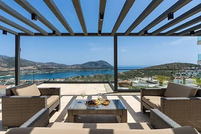 Villa in Kalkan mit Schwimmbecken